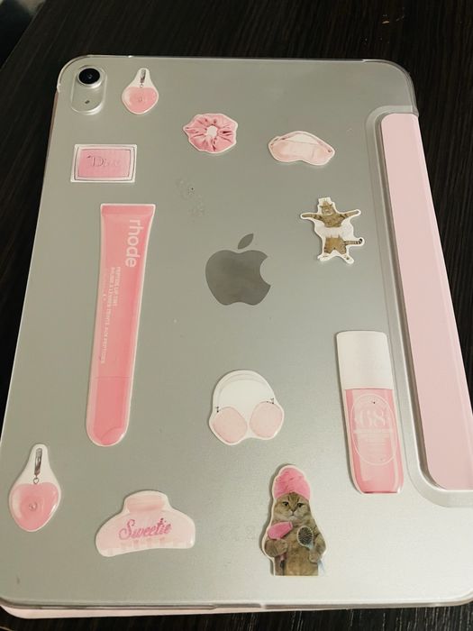 Продам Apple iPad 11” A16 Wi-Fi 128 GB silver