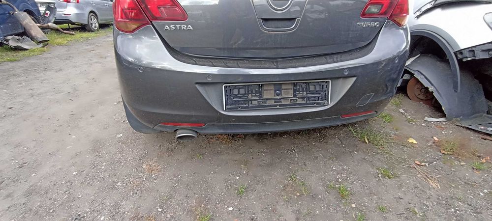 zderzak tył tylny opel astra j  IV lak 177
