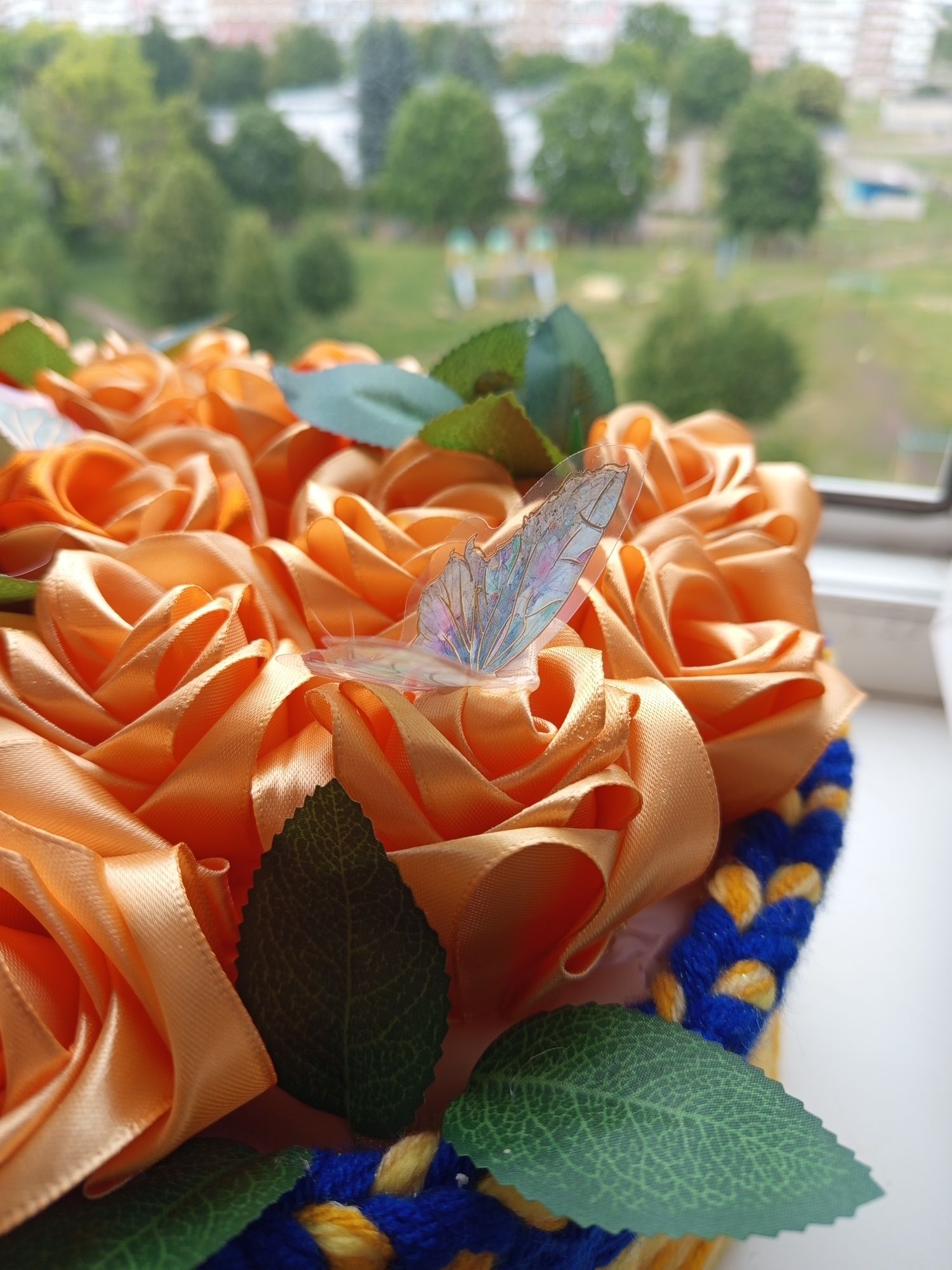 Букет из атласной ленты