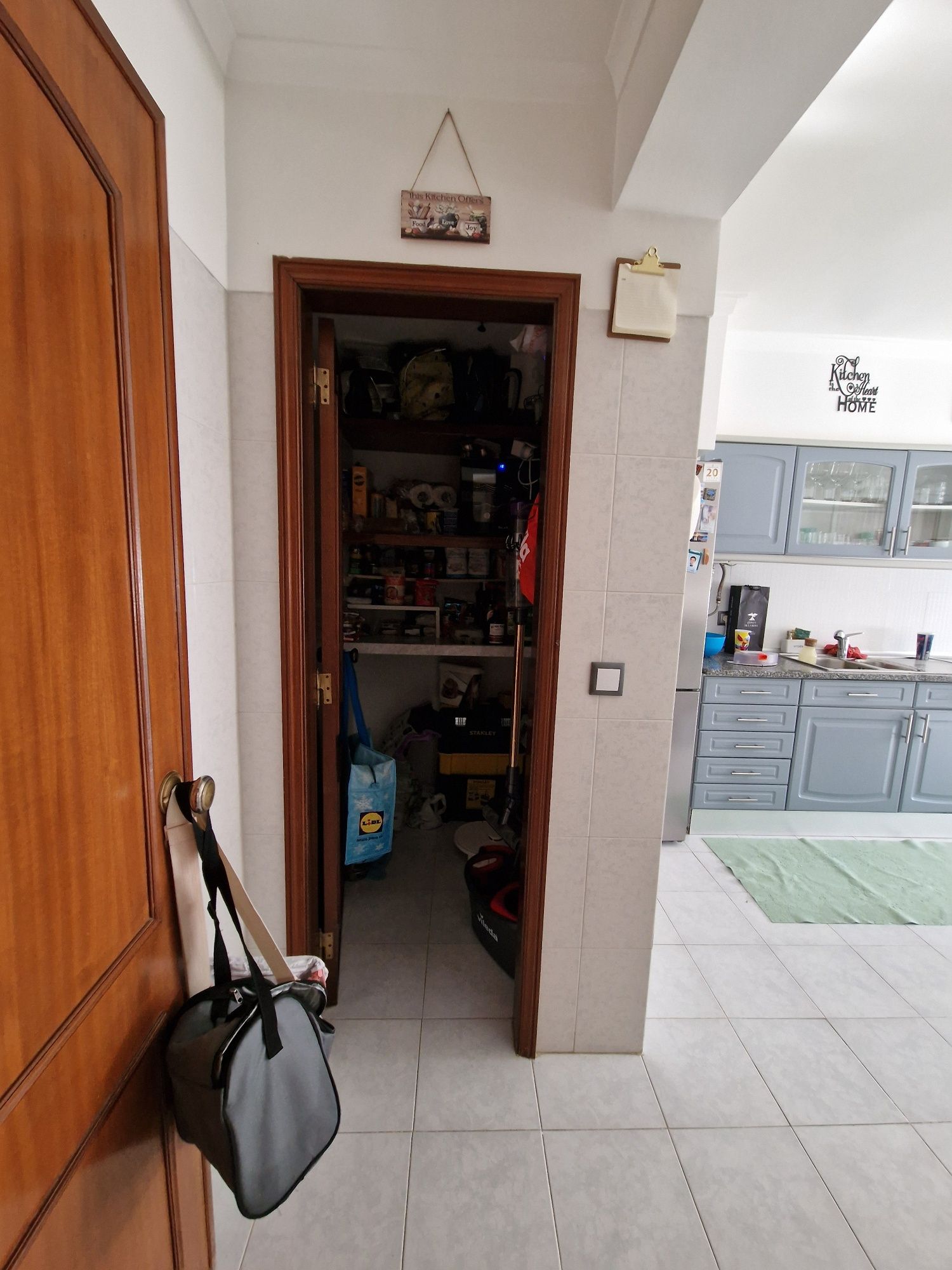 Apartamento Belas Arrendar