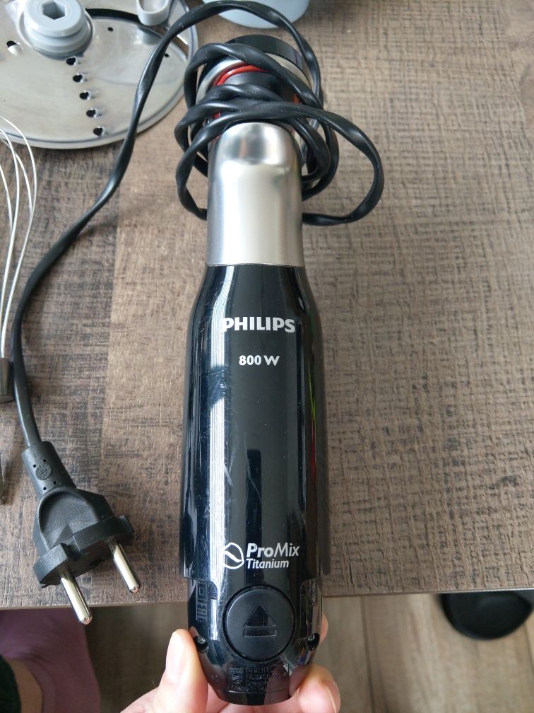 Blender Philips silnik z obudową HR1677/90 ostrze trzepaczka kielich