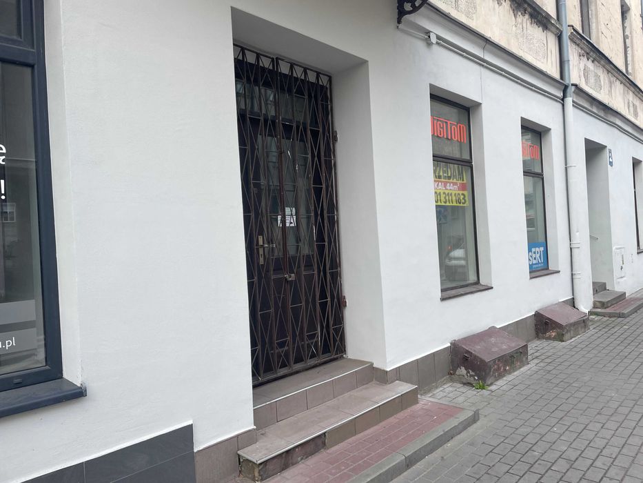 Sprzedam lokal usługowy w ścisłym centrum Kutna