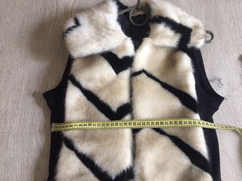 Продам.   жилетку