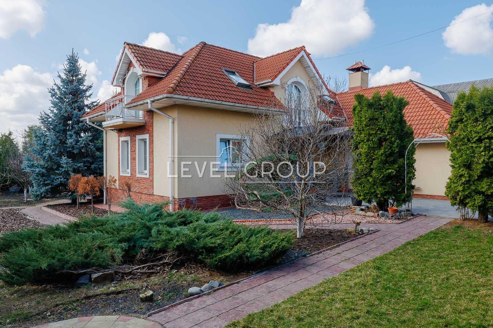 Будинок 250 м2 + 12 соток землі, Глеваха