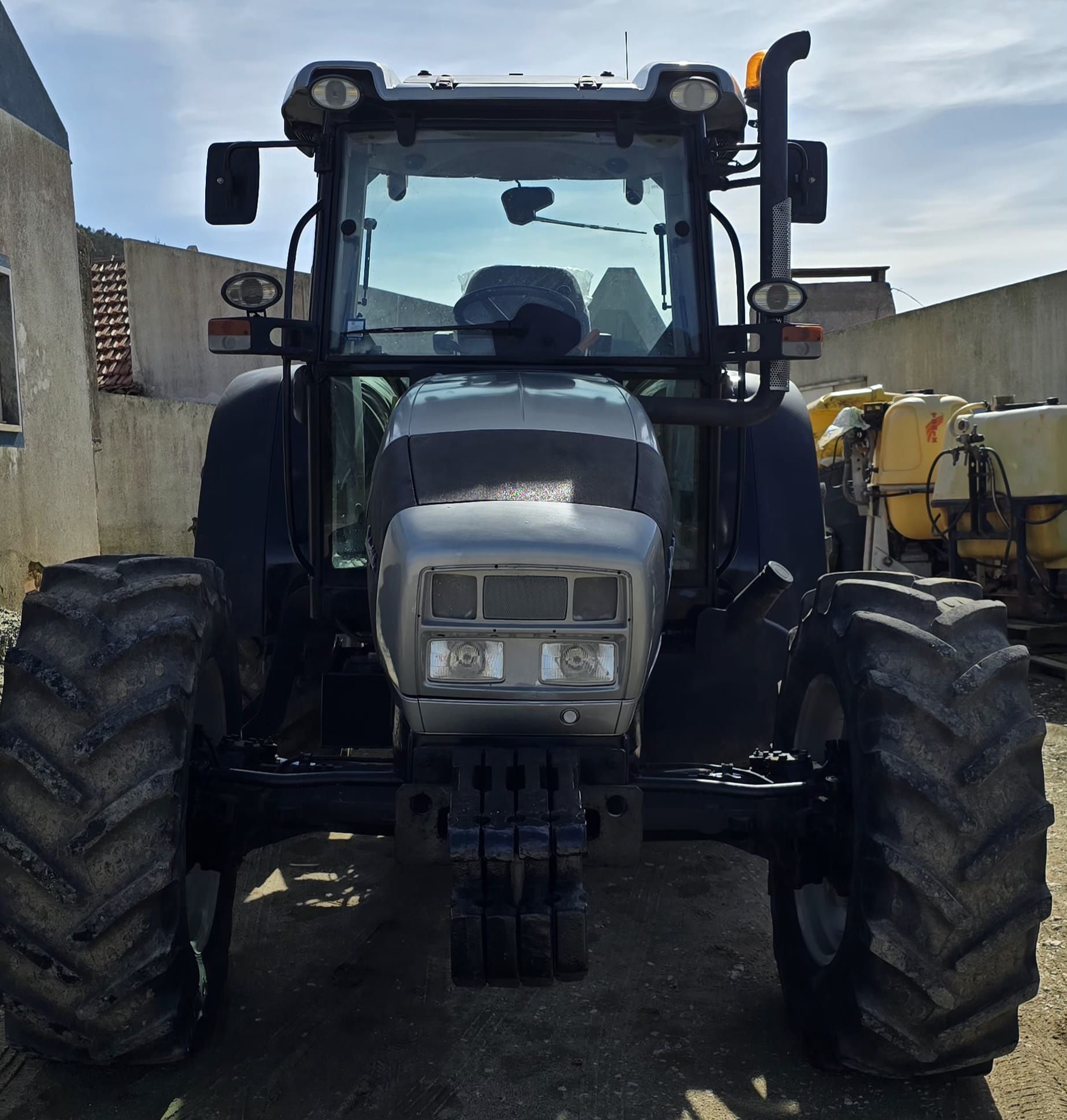 Tractor Lamborghini R3 EVO 85