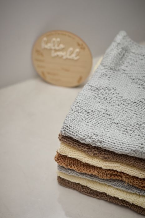 Плед для немовлят, ручна в'язка