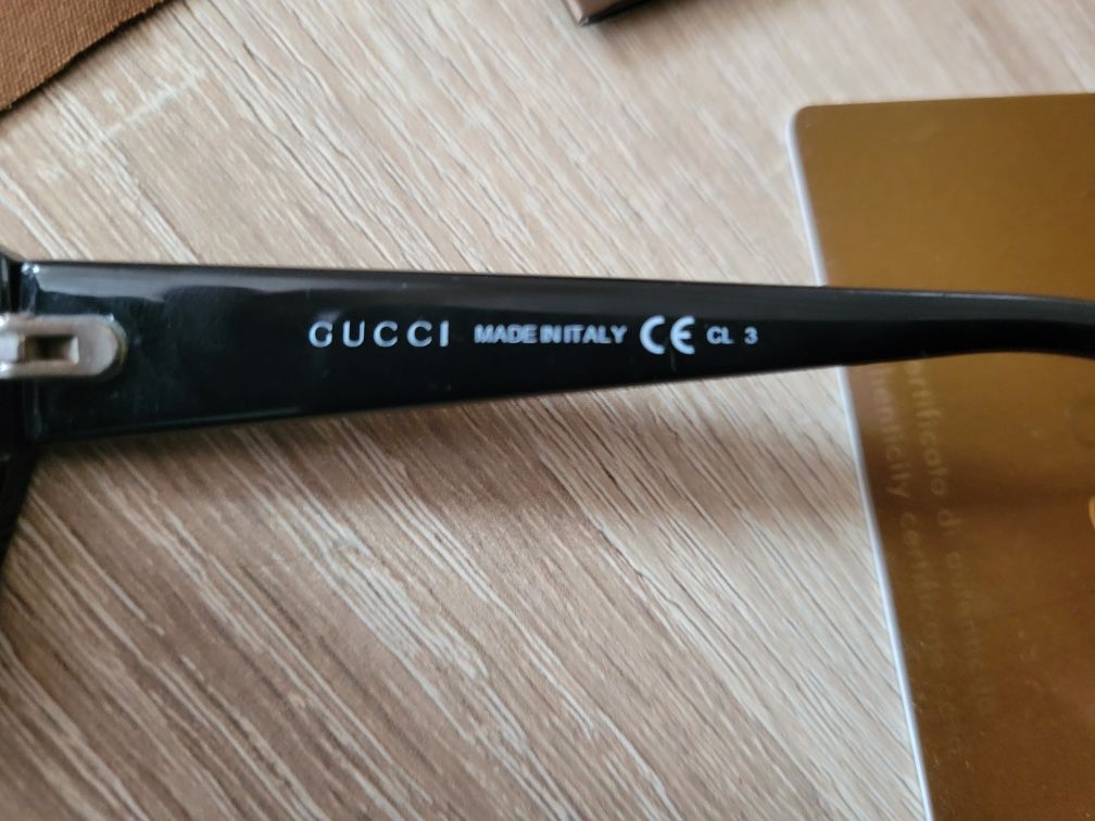 Сонцезахистні окуляри чоловічи Gucci