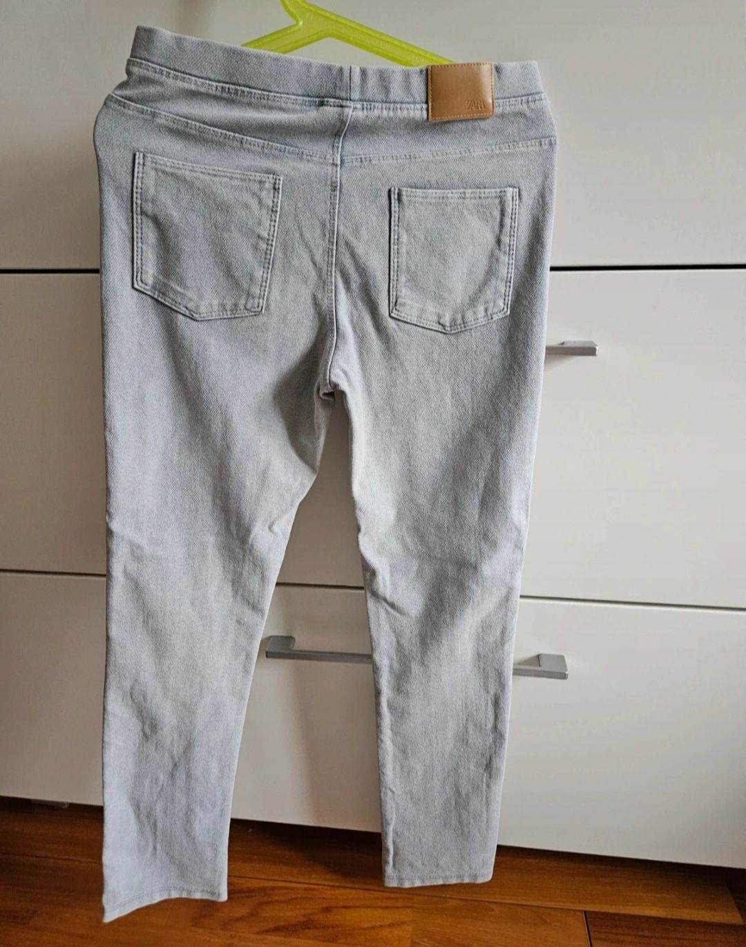 Szare jeansy Zara 140, 10 lat jak nowe