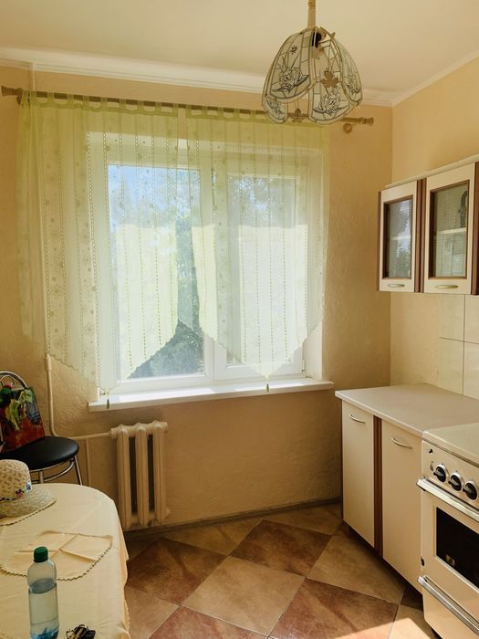 Сдам 2кв.бул.Вечерний ( Метро)