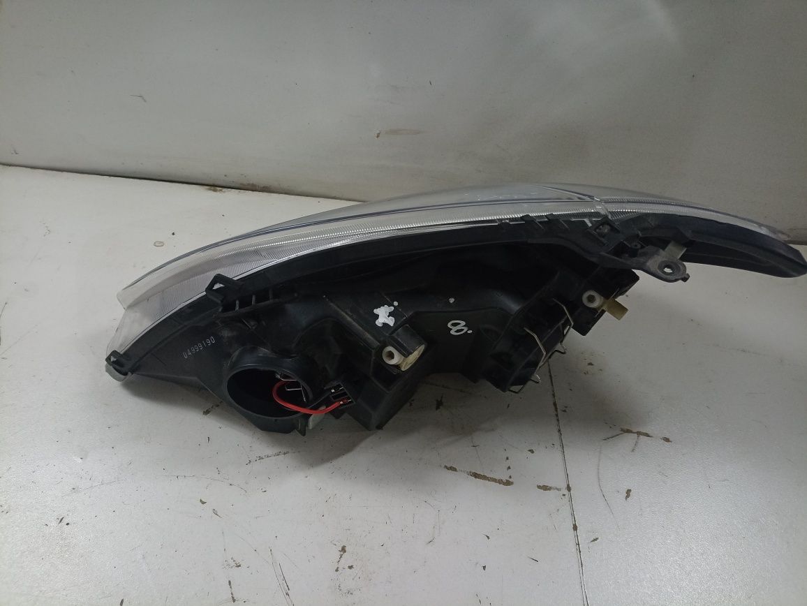 DEPO Lampa prawa prawy przód TOYOTA COROLLA E12