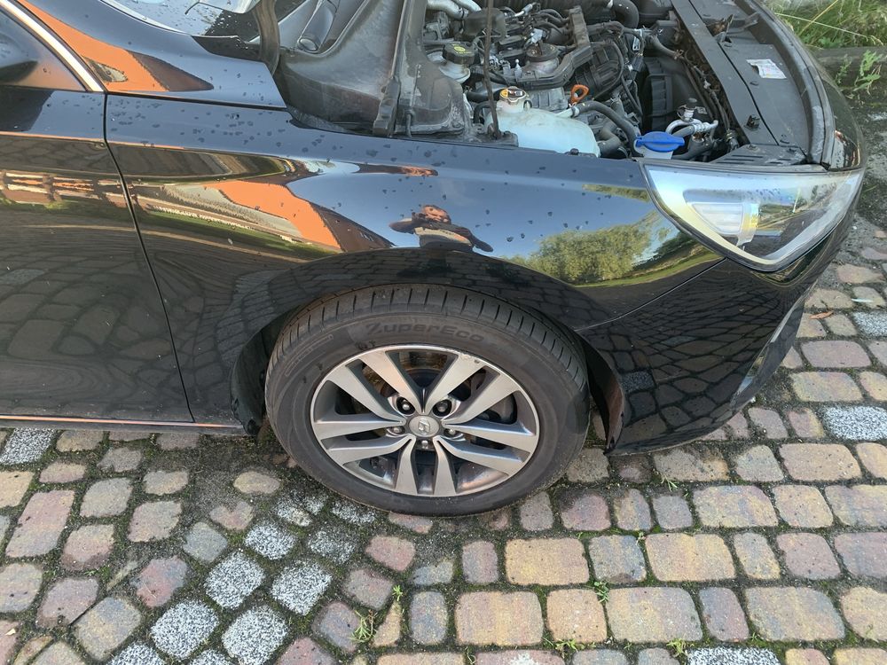 Błotnik przedni prawy Hyundai i30 III 2018 Nr.Lak. PAE