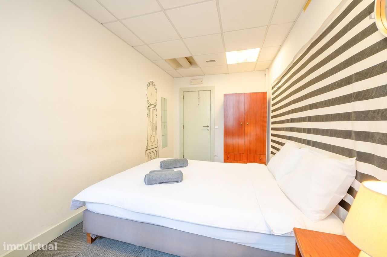 551403 - Quarto com cama de casal em...