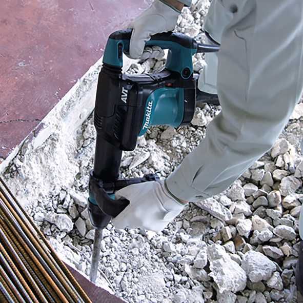 Makita HM0871C Młot Kujący Sds-Max + Zestaw dłut w walizce