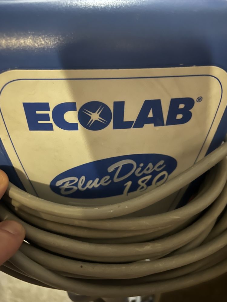 Odkurzacz Ecolab na kurz i wodę