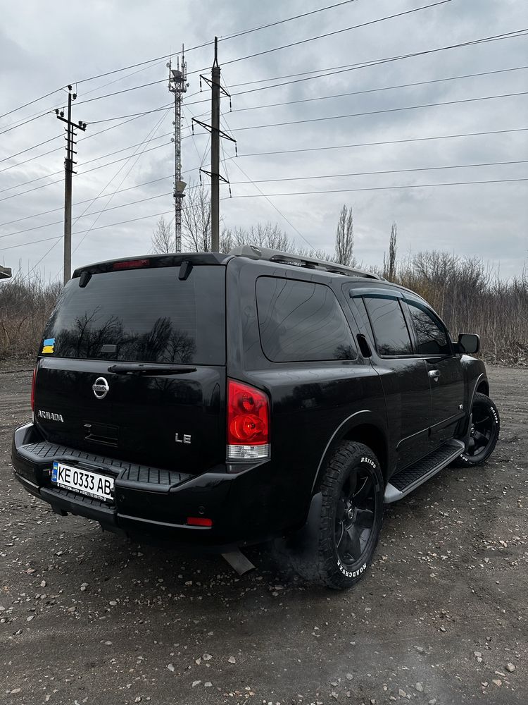 Продам Nissan Armada