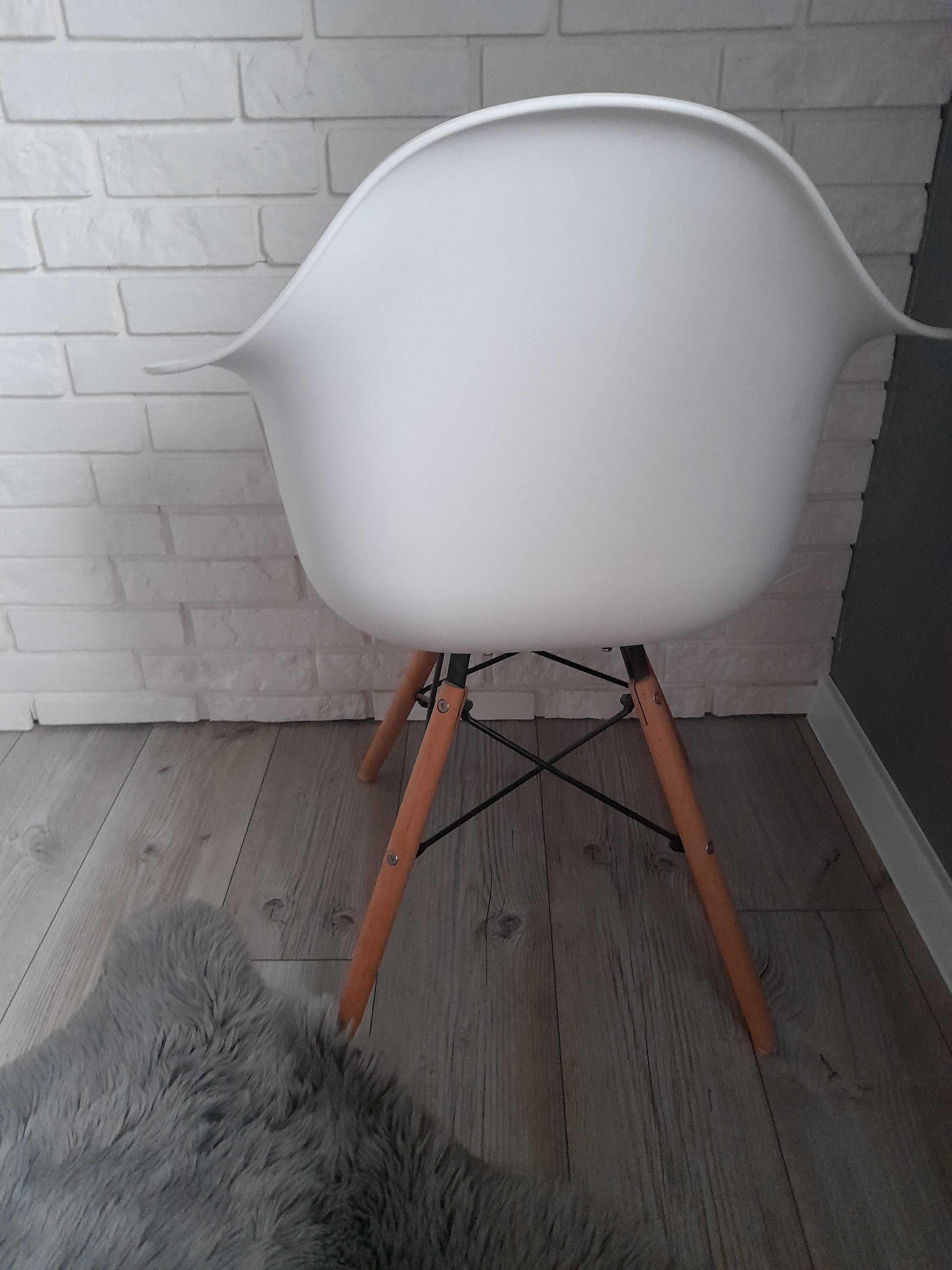 Fotel krzesło biały skandi