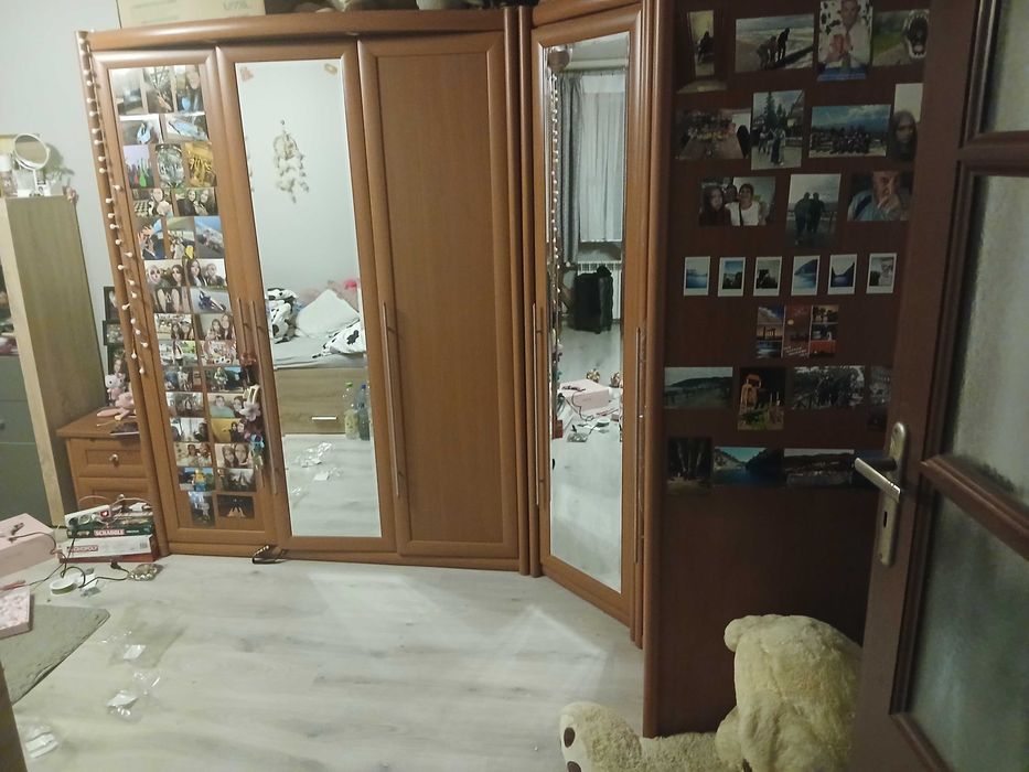 Sprzedam szafę narożna