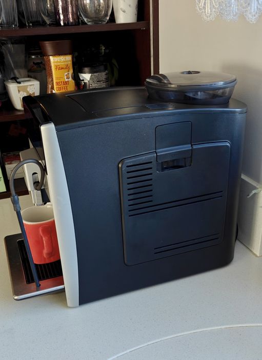 Siemens EQ6 Plus S300 po serwisie, stan bardzo dobry