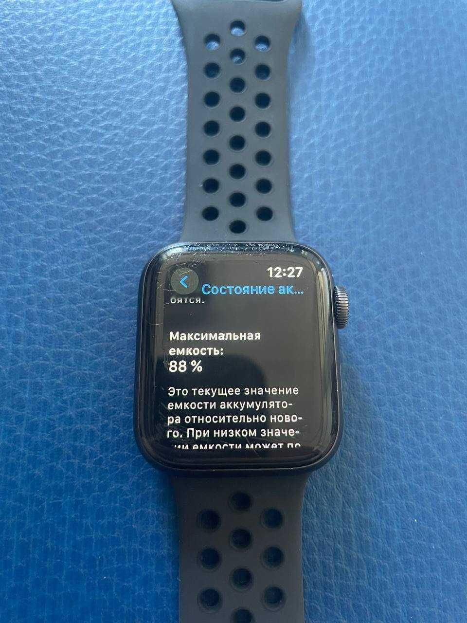 Apple Watch Series 6 NIKE GPS M02K3 A2291 40 mm Space Gray