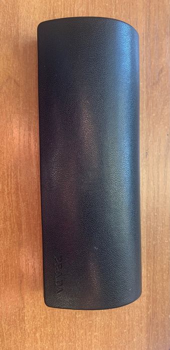 Okulary vintage Prada (w stylu Hailey Bieber)