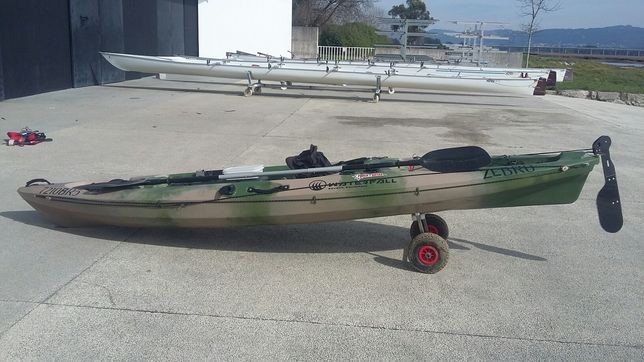 Kayak de pesca registado
