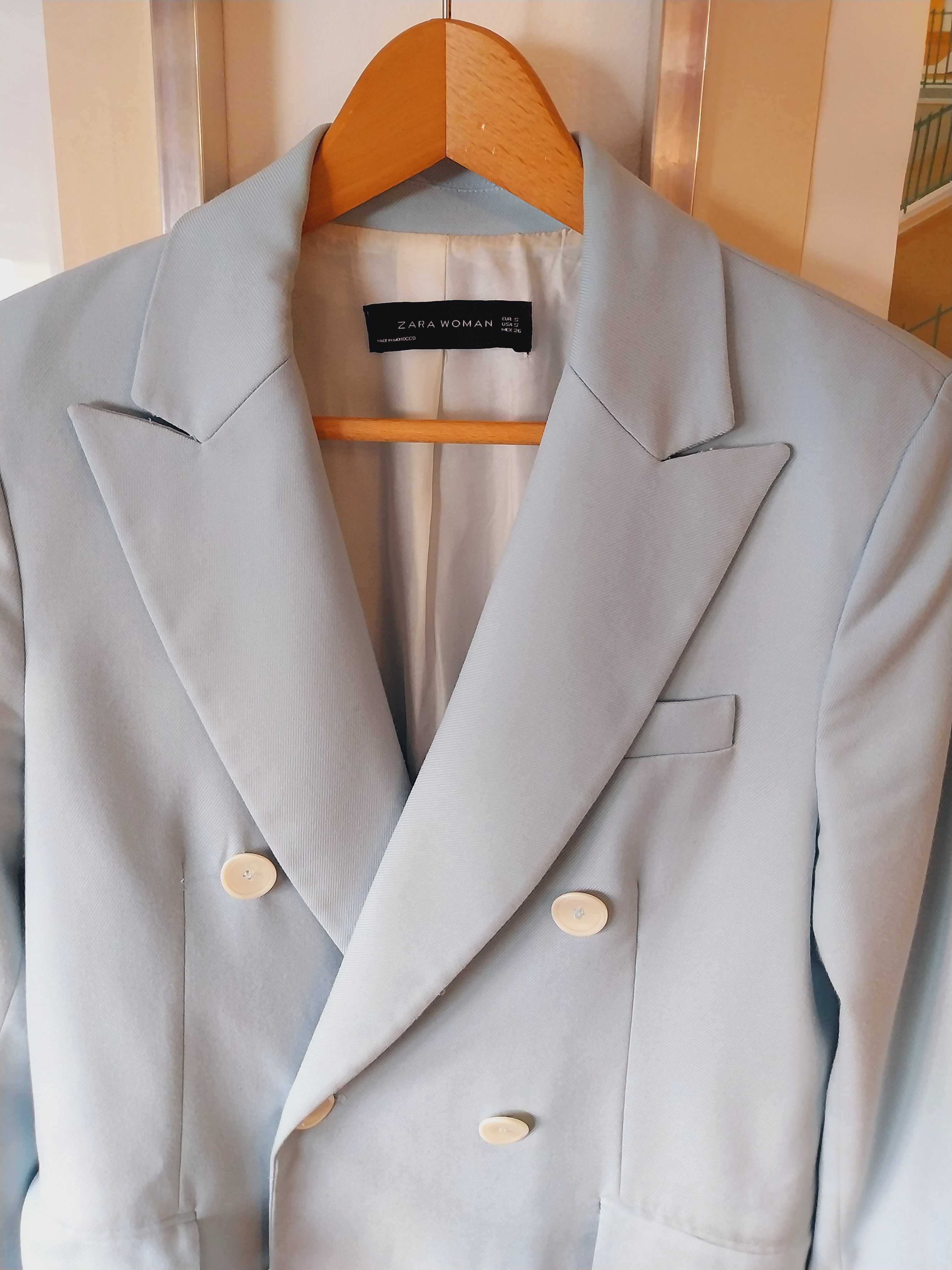 Blazer Zara azul claro S
