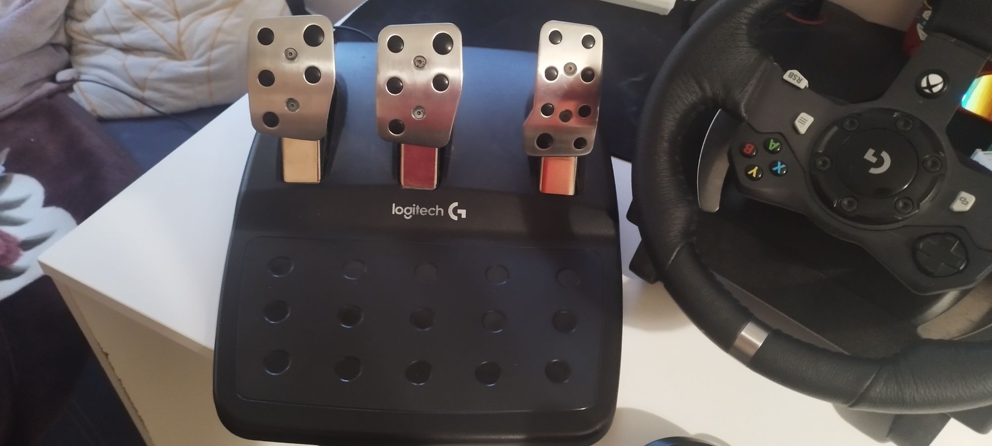 Sprzedam kierownicę Logitech  920g