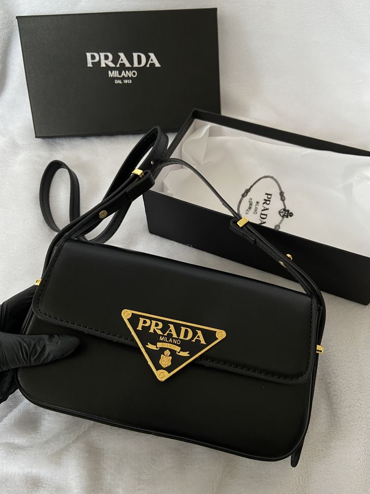 Жіноча сумка Прада Prada