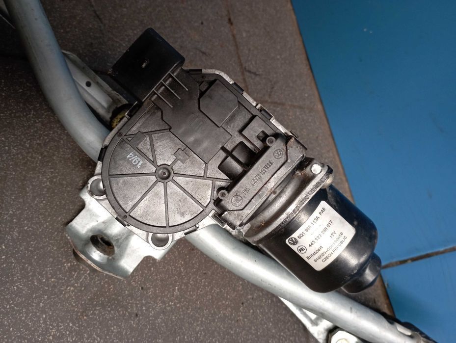 Mechanizm silniczek wycieraczek VW Polo