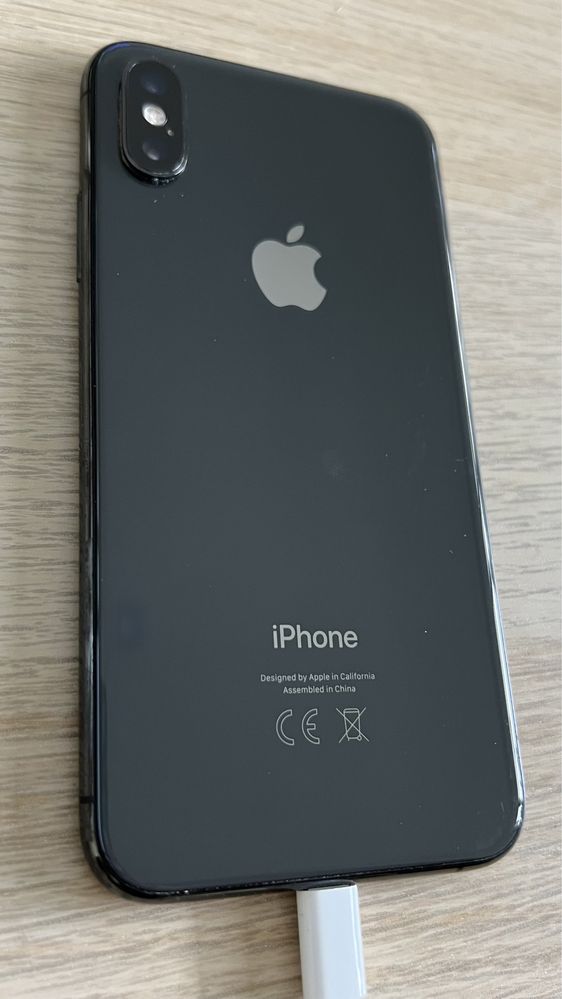 IPhone XS 64GB - usado