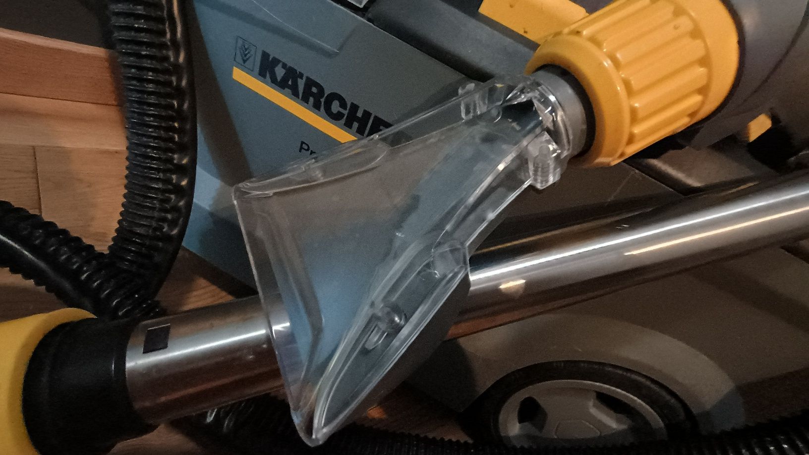 Odkurzacz piorący Karcher Puzzi 10/1