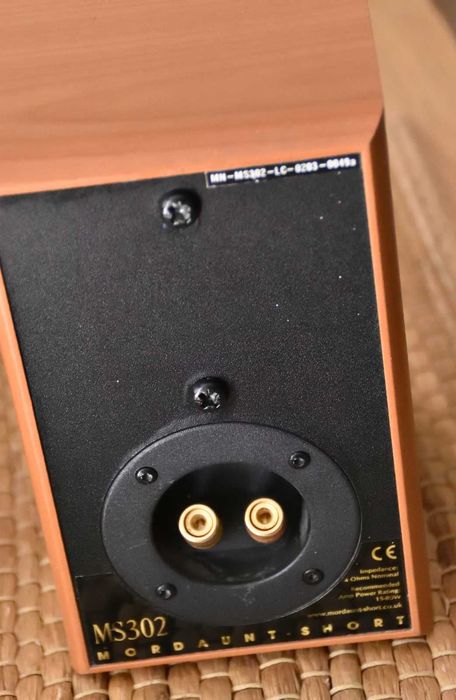 Zestaw Mordaunt-Short (1x centralny + 2x surround) MS304 + MS302