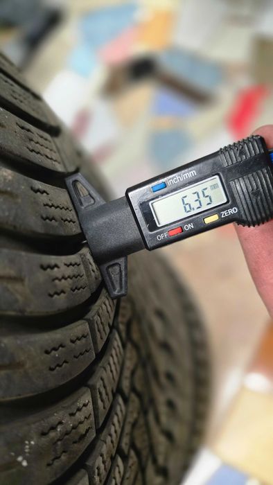 Шини Зимові Falken Eurowinter HS01 R18 235/45, 6.0мм/6.3мм, 4 шт