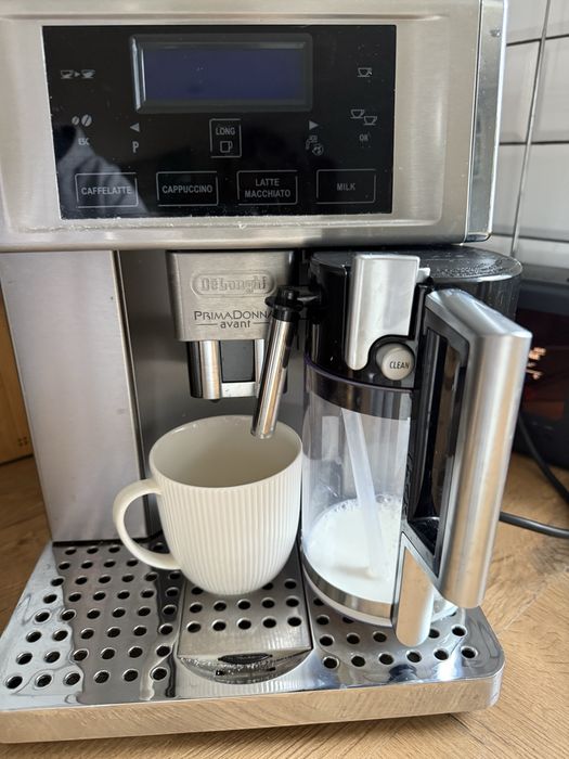 Express DeLonghi  PrimaDonna Avant