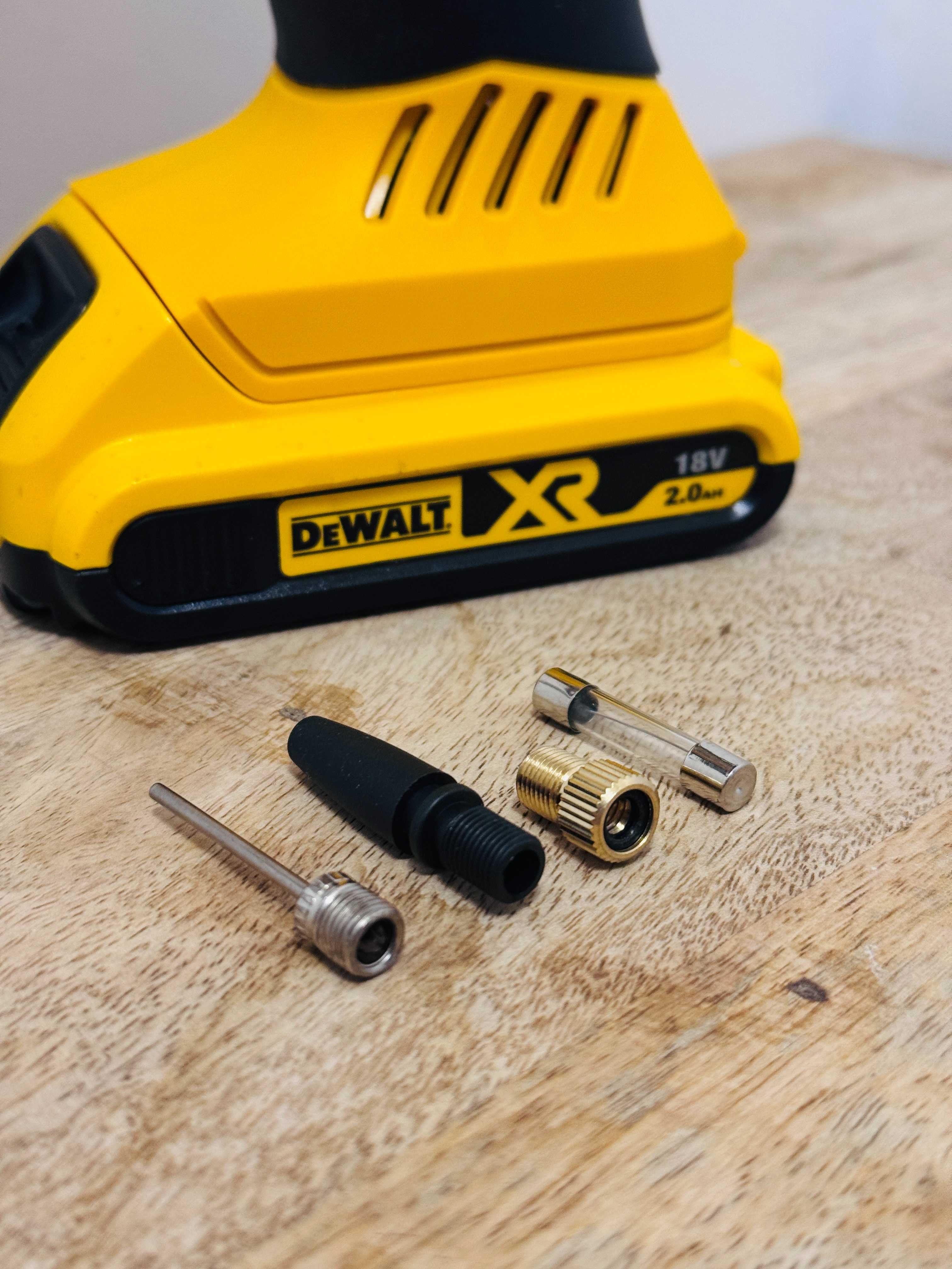 Poręczny kompresor do pompowania kół w samochodzie na aku dewalt 18v