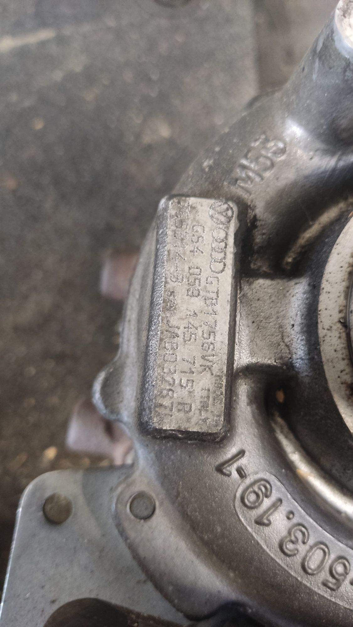 Turbina turbosprężarka turbo audi A6 C6 a4 b7 3.0 TDI