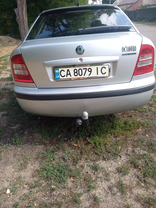 Продаю шкоду октавію тур