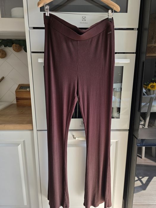 Spodnie dresowe damskie 4F brązowe XL cienkie wygodne