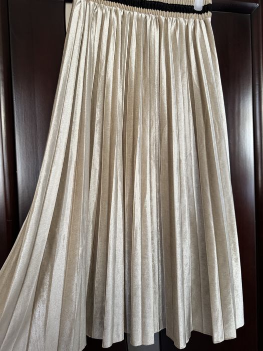 Юбка Reserved, велюровая плиссированная