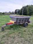 Rozsiewacz wapna rcw3/piast/wapniarka