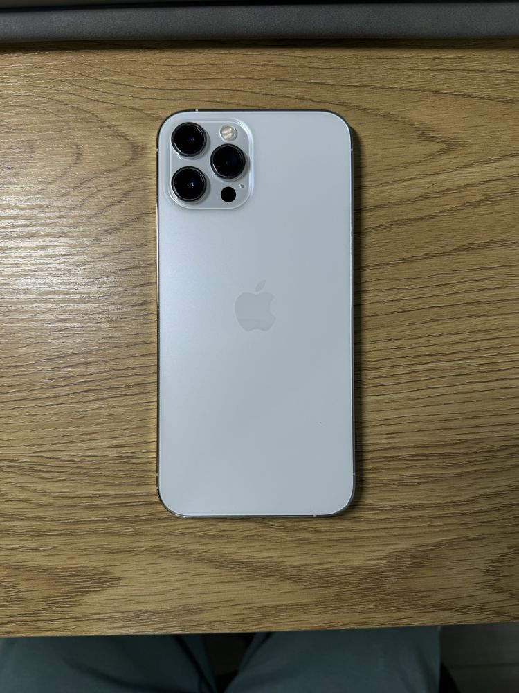 Продам iPhone 12 Pro Max 128 Gb Silver