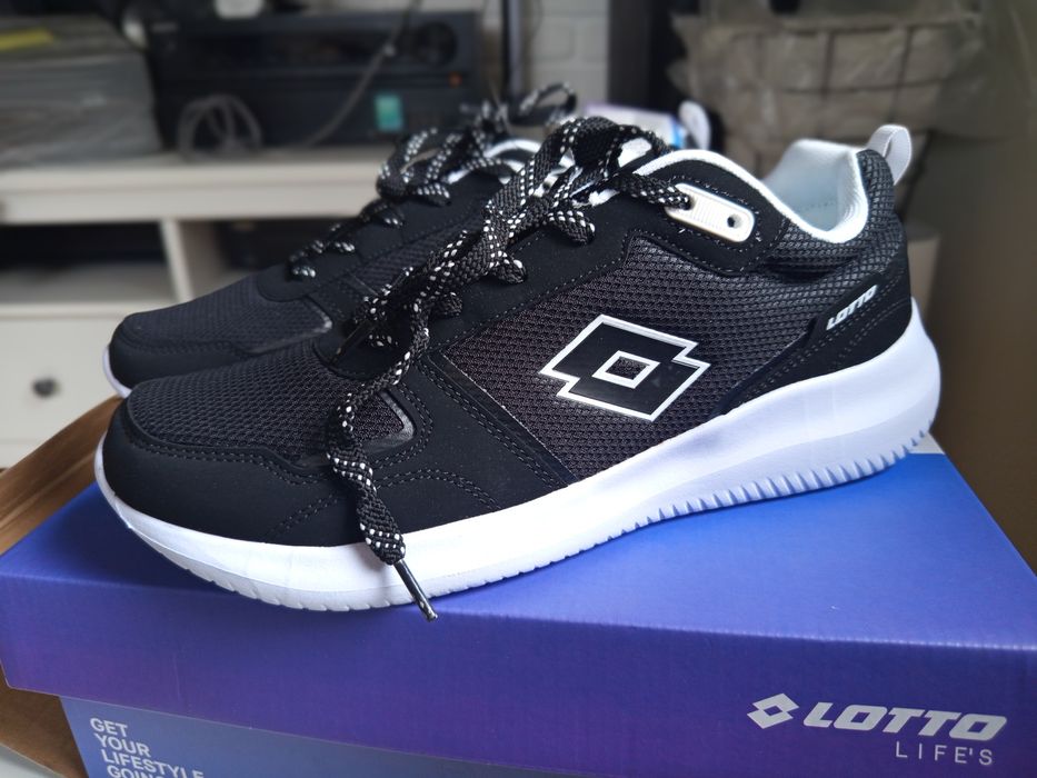 Buty lotto sportowe, adidasy 42