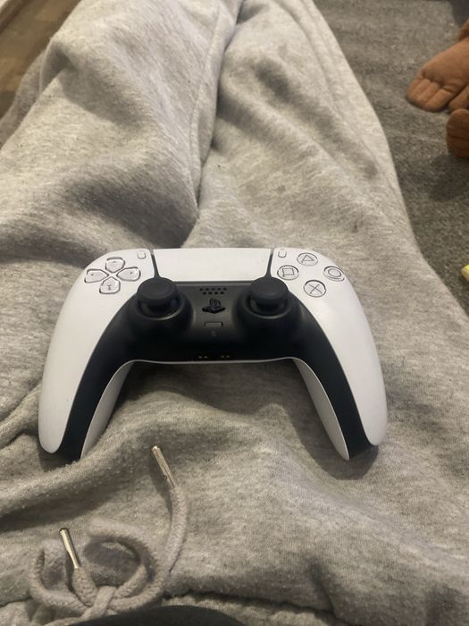 Playstation 5 com 1 mes