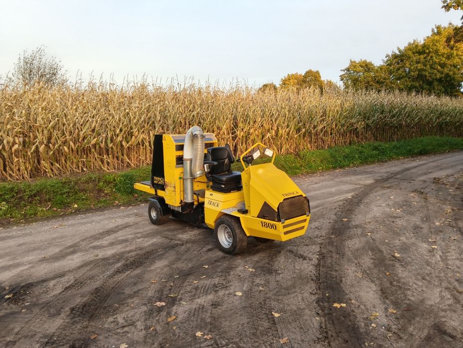 Ścielarka samojezdna TWINCA MIGHTY / Stan Igła Miniładowarka Bobcat