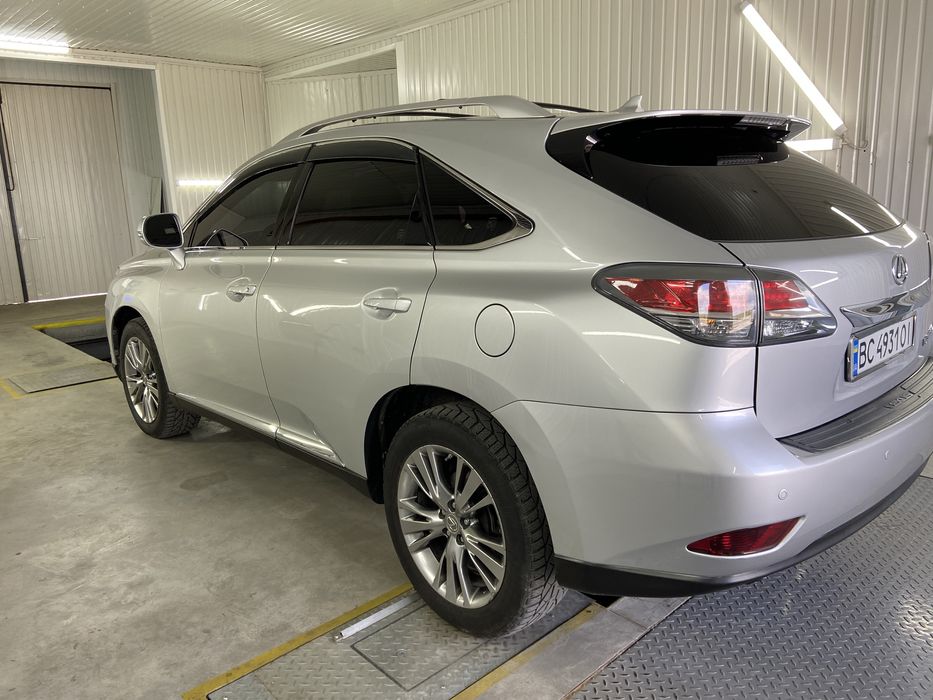 Лексус рх 350 газ бензин пробіг 148 тис км домашнє авто