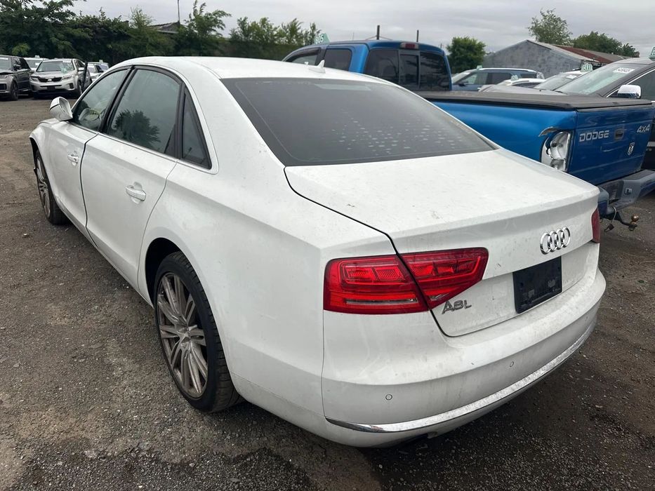 Audi A8 06.11 w Polsce/Cena z akcyzą/FVAT/Kosmetyczna szkoda/Super cena!