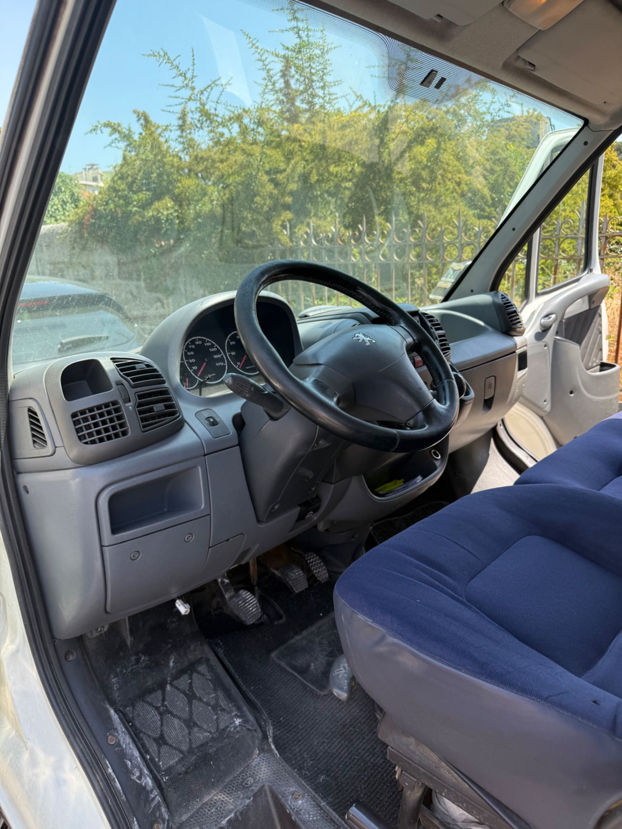 PEUGEOT boxer 9 Lugares