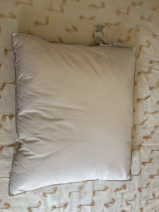 Nowa poduszka Nonsnibba jysk z pierzem kaczym