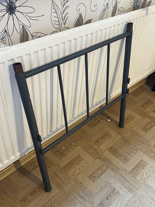 быльце от металлической кровати