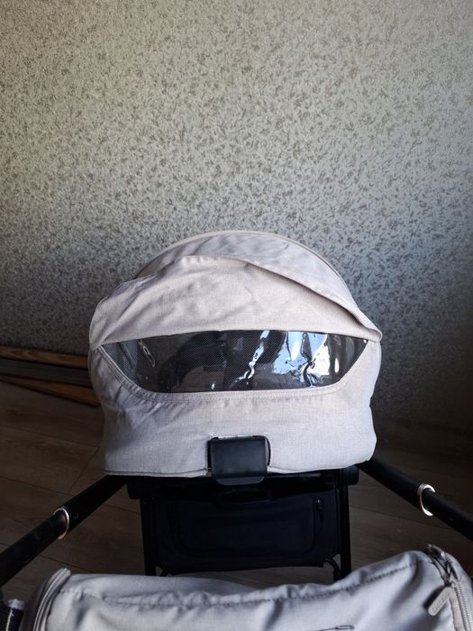 Продам коляску 2 в 1 Carrello Epica